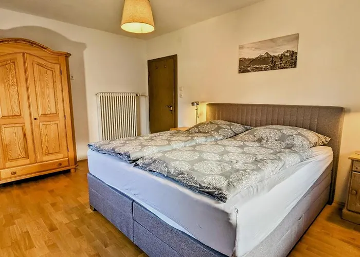 Straussstrasse Appartement Bayerisch Gmain